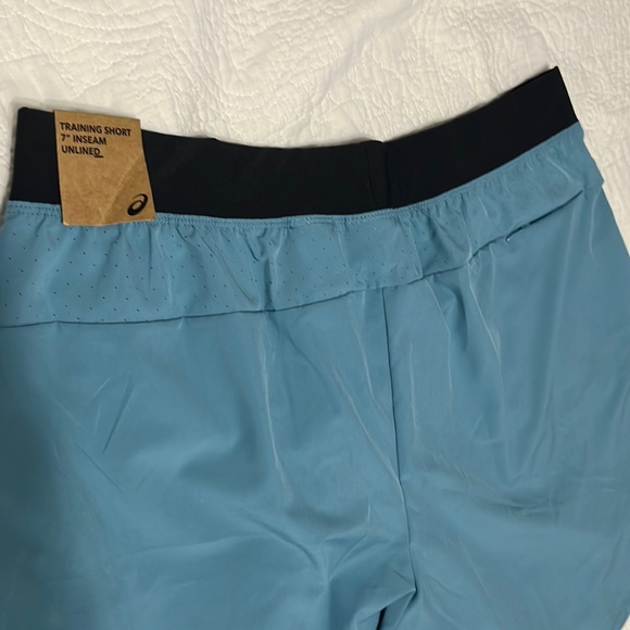 Men’s shorts - Picture 3 of 4